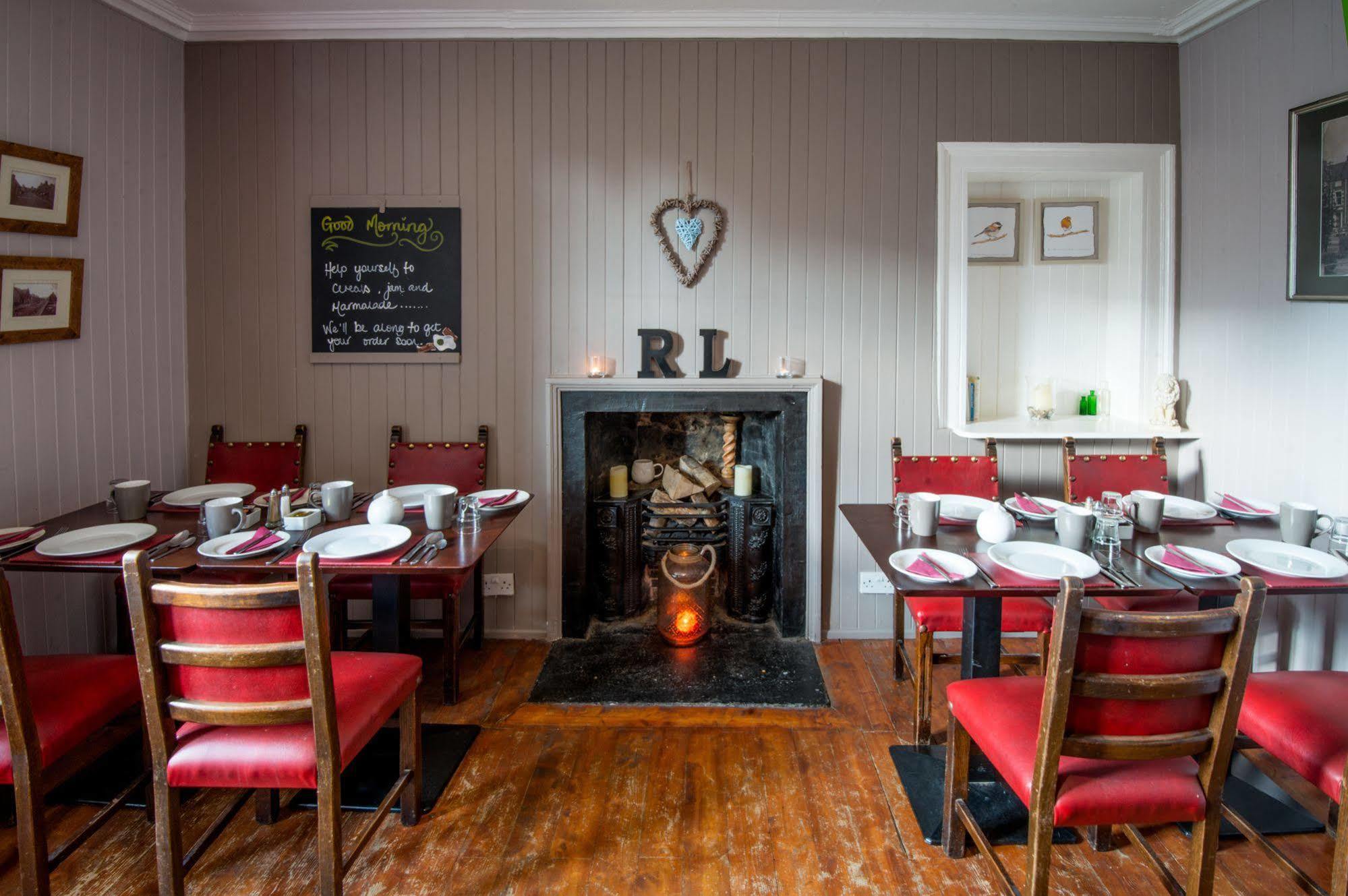 The Red Lion Earlston Exterior photo